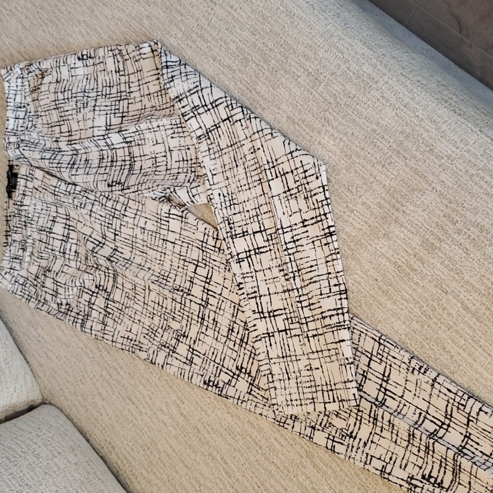 Ladies slacks, fun design.